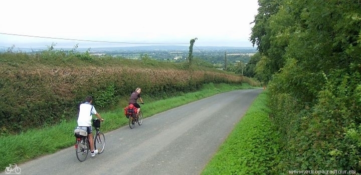 Irland mit dem Fahrrad: Fahrradtour von Dublin über Drogheda, Collon, Lobinstown, Nobber, Kingscourt nach Shercock