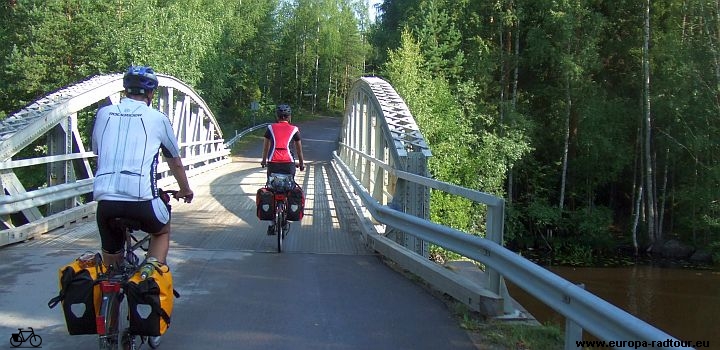 Mit dem Fahrrad durch Finnland: Radtour von Kouvola nach Lappenranta.