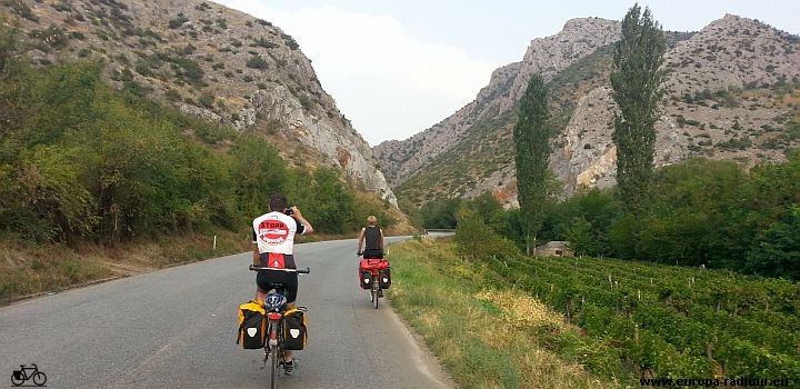 Mazedonien mit dem Fahrrad: Kavadarci - Prilep - Bitola. europa-radtour.eu