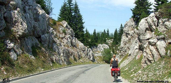 Kosovo und Montenegro mit dem Fahrrad: Peje - Rozaje. europa-radtour.eu