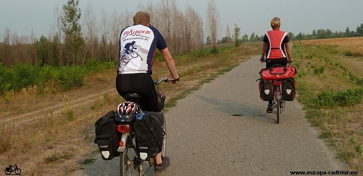 Serbien und Ungarn mit dem Fahrrad: Backa Palanka - Sonta - Apatin - Sombor. europa-radtour.eu